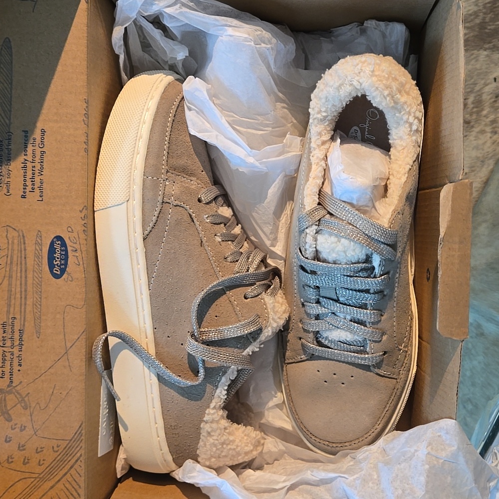 Dr. Scholl's winter shoes